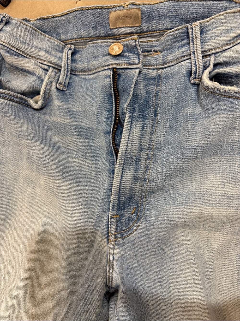 MOTHER Women’s Relaxed Light Blue Denim Jeans